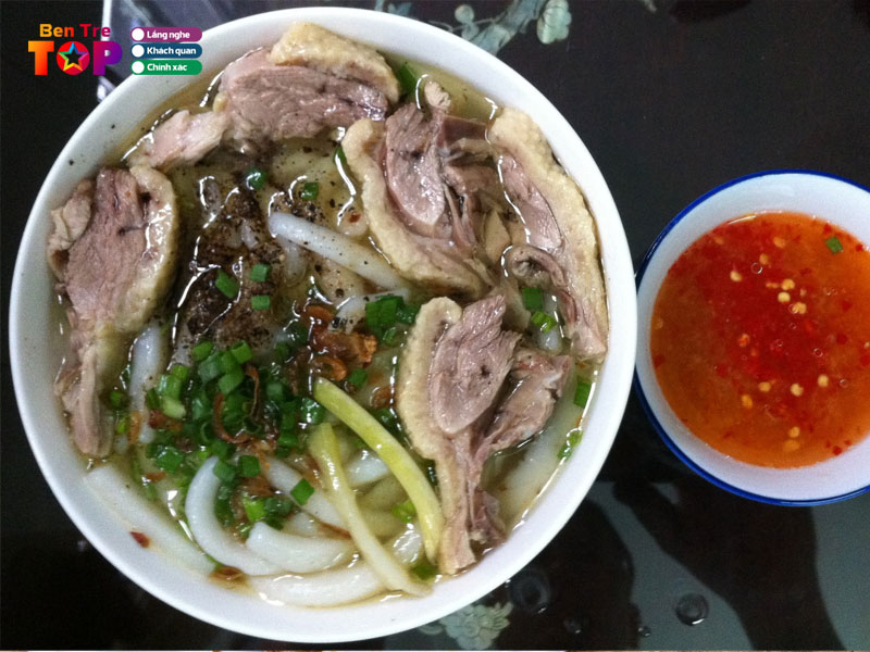 banh-canh-bot-xat-bentretoplist