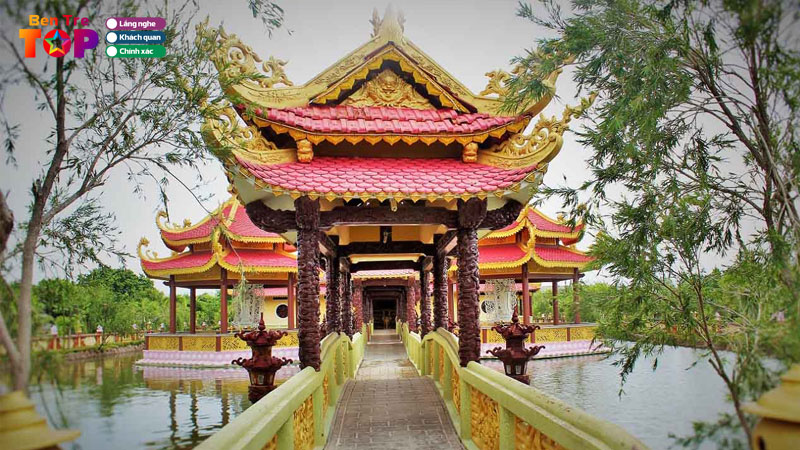 chua-van-phuoc-ben-tre-tien-canh-giua-long-xu-dua-bentretoplist