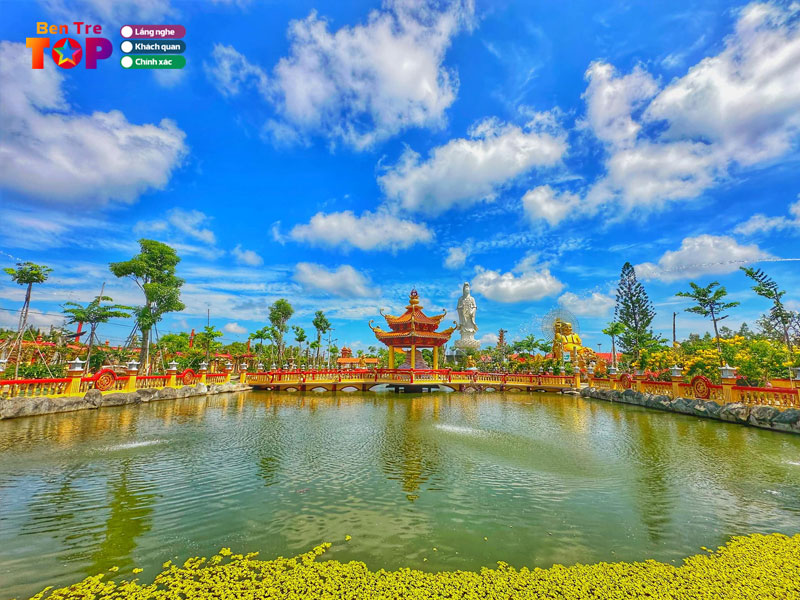 net-doc-dao-trong-kien-truc-chua-van-phuoc-1-bentretoplist