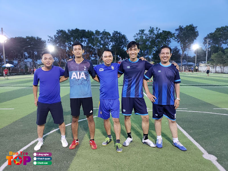 san-bong-da-mini-kcn-giao-long-bentretoplist