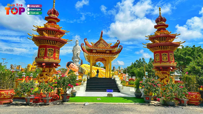 top-15-ngoi-chua-o-ben-tre-ma-du-khach-nen-ghe-tham-mot-lan-bentretoplist