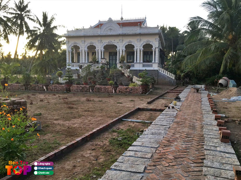 nha-co-cua-ho-tran-bentretoplist