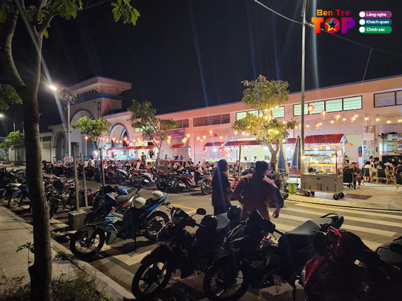 pho-am-thuc-dem-ben-tre-co-gi-hay-ho-bentretoplist