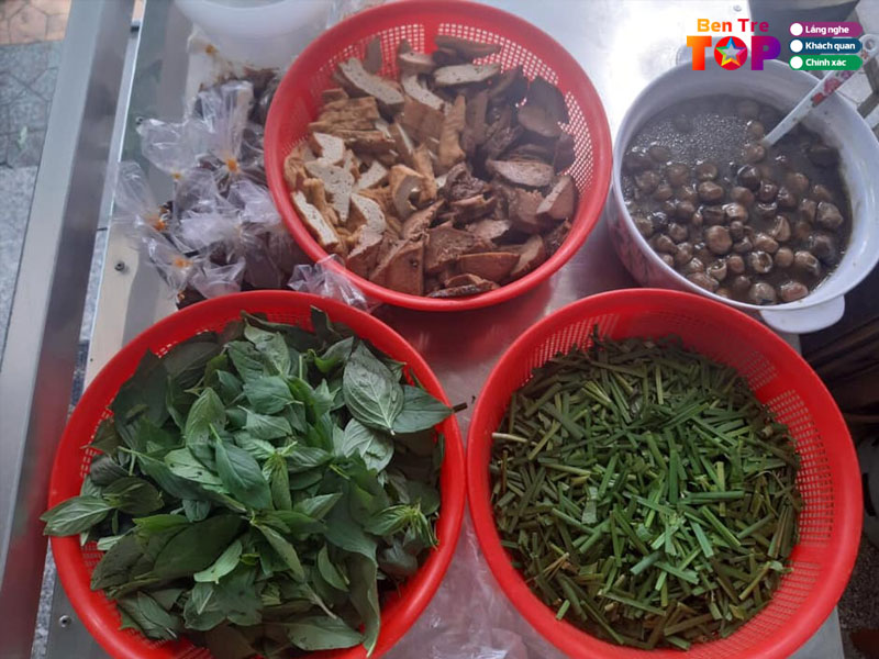 quan-tham-hu-tieu-chay-bentretoplist