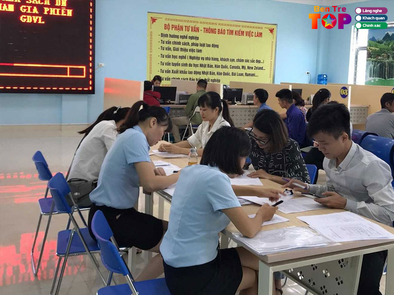 trung-tam-day-nghe-va-gioi-thieu-viec-lam-huyen-thanh-phu-bentretoplist