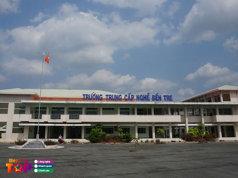 truong-trung-cap-nghe-ben-tre-bentretoplist