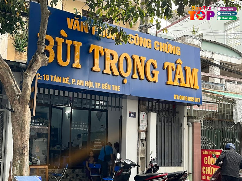 van-phong-cong-chung-bui-trong-tam-bentretoplist