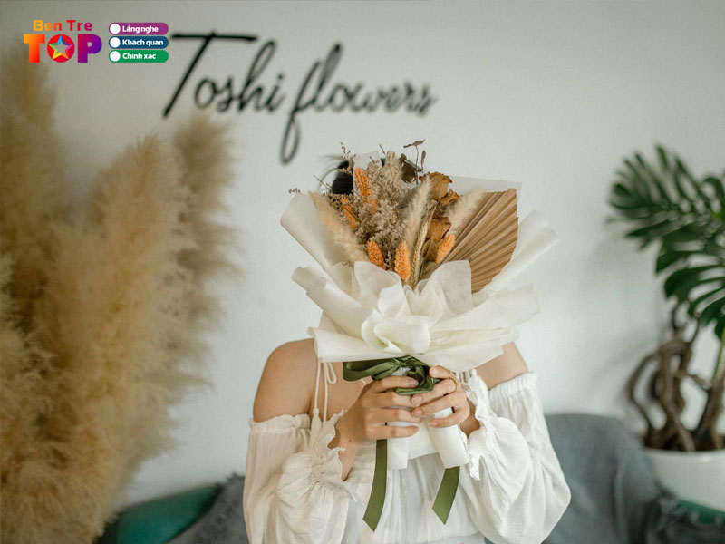 Toshi-flowers-bentretoplist