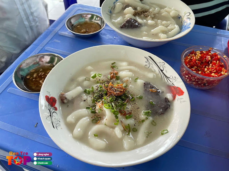 Banh-canh-bot-xat-15k-bentretoplist
