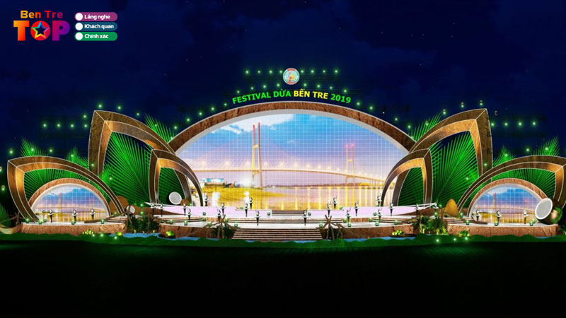 Gioi-thieu-le-hoi-dua-ben-tre-cho-khach-du-lich-thap-phuong-bentretoplist