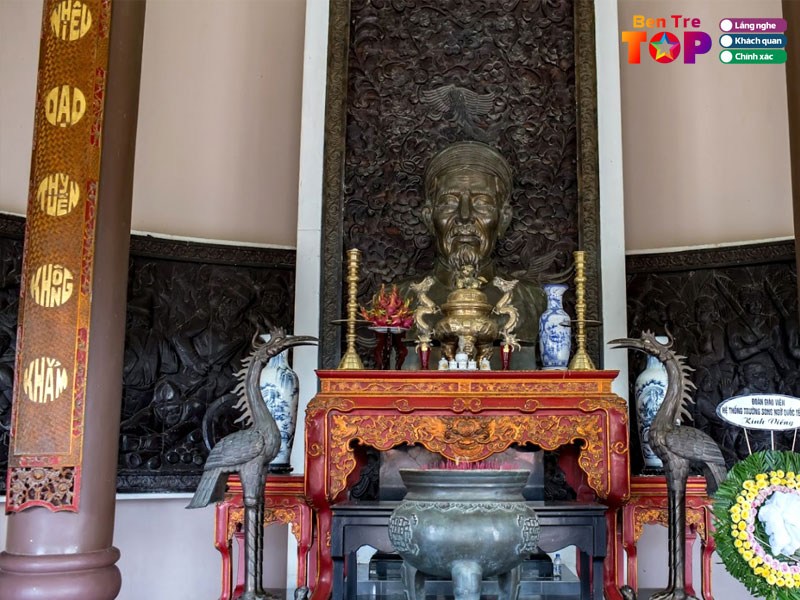 Kham-pha-kien-truc-cua-khu-lang-mo-nguyen-dinh-chieu-1-bentretoplist