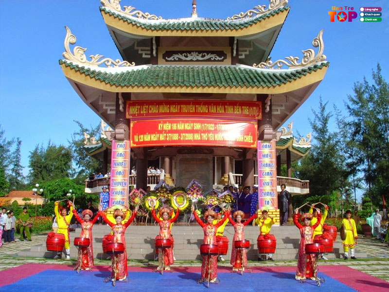 Le-hoi-nguyen-dinh-chieu-bentretoplist