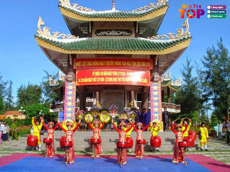 Mot-so-le-hoi-dac-sac-tai-khu-lang-mo-nguyen-dinh-chieu-bentretoplist