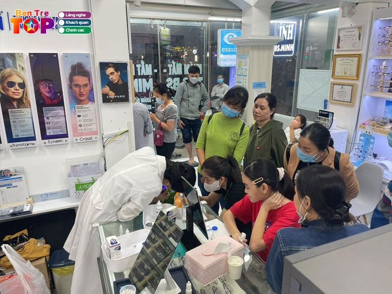 Cua-hang-mat-kinh-bac-si-minh-ben-tre-bentretoplist