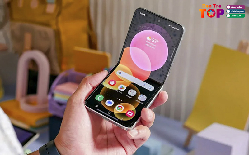 Galaxy-z-flip6-se-nang-cap-len-cau-hinh-manh-me-hon-bentretoplist