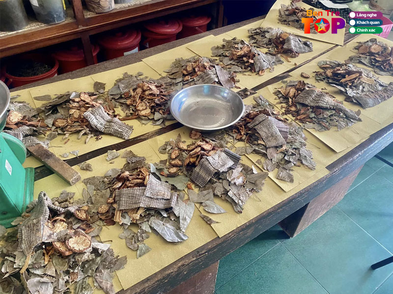 Thuoc-y-hoc-co-truyen-dan-toc-phuc-sanh-o-ben-tre-bentretoplist