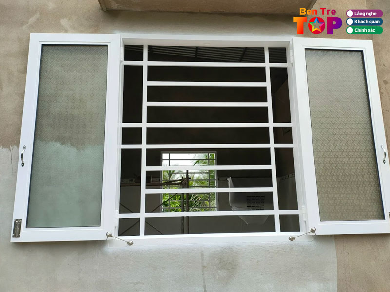 Cua-hang-nhom-kinh-thao-1-bentretoplist