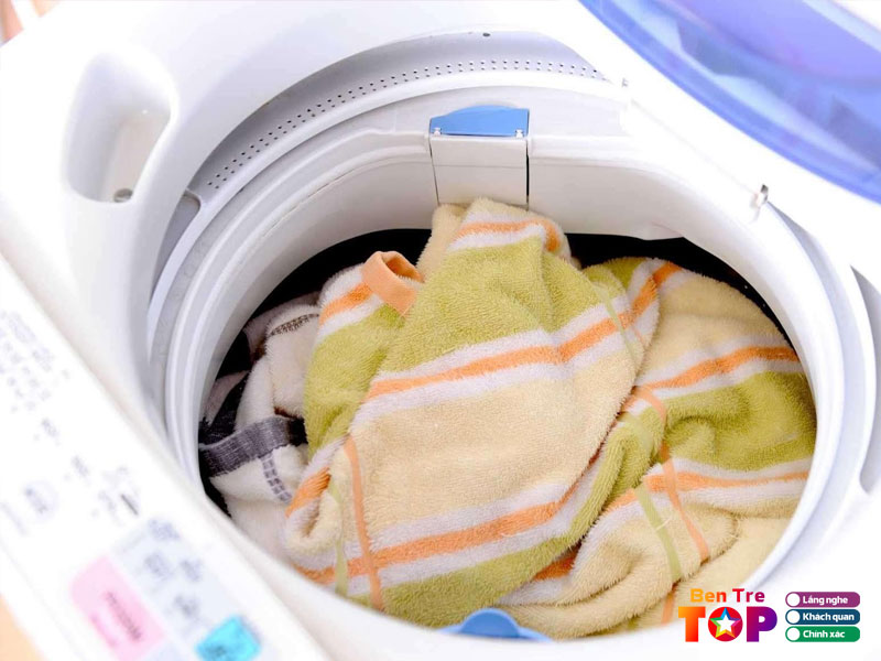 Bi-quyet-giat-chan-bong-sach-sau-va-an-toan-cho-suc-khoe-2-bentretoplist