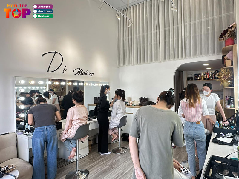 Di-makeup-academy-bentretoplist