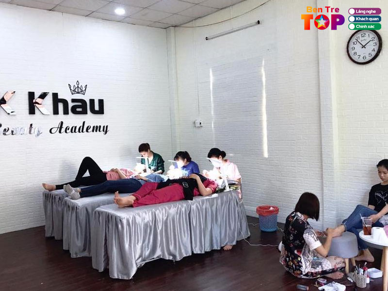 Kim-beauty-academy-bentretoplist