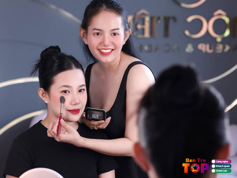 Moc-tien-makeup-academy-bentretoplist