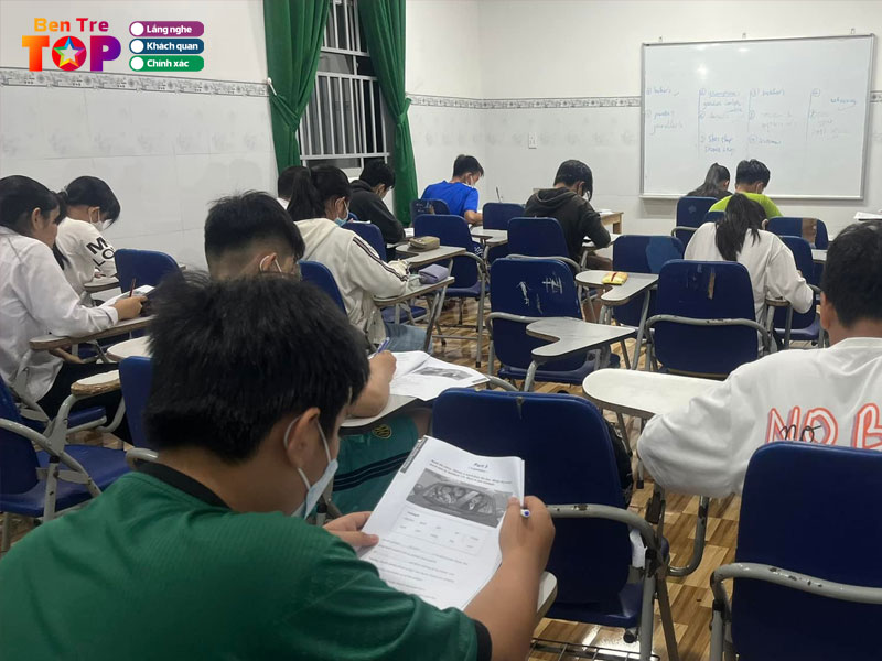 Trung-tam-anh-ngu-planet-bentretoplist