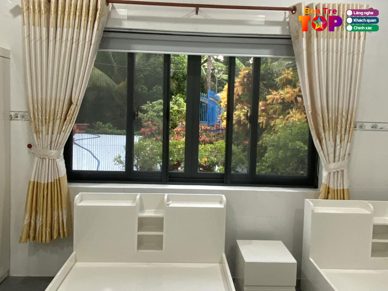 Man-cua-thanh-hung-bentretoplist