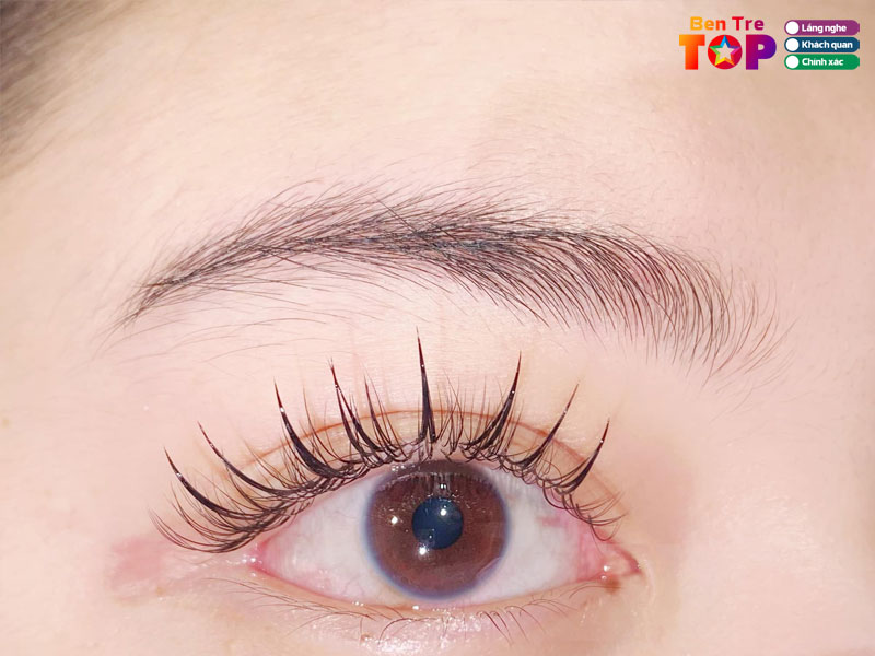 Yen-nhi-nail-eyelash-bentretoplist