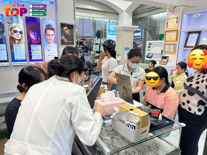 Cua-hang-mat-kinh-bac-si-minh-ben-tre-bentretoplist