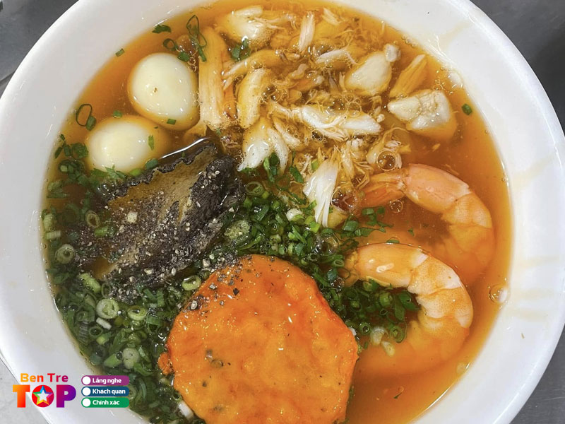 Banh-canh-ghe-ca-mau-bentretoplist