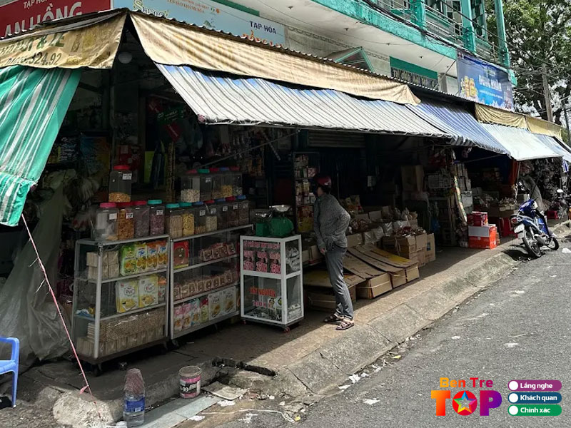 Tiem-tap-hoa-lan-hong-bentretoplist