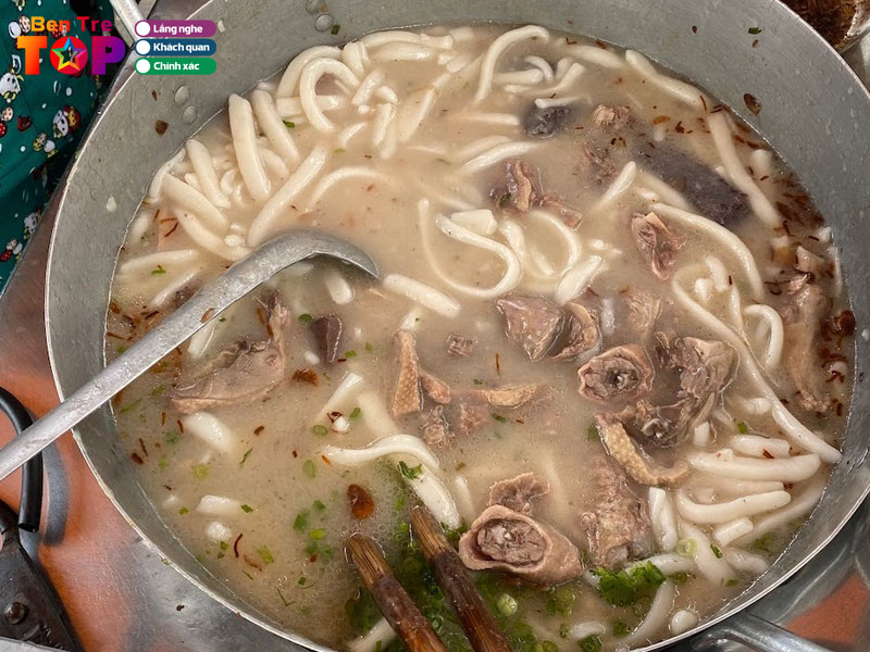 Bat-mi-cach-nau-banh-canh-bot-xat-chuan-vi-ben-tre-tai-nha-bentretoplist