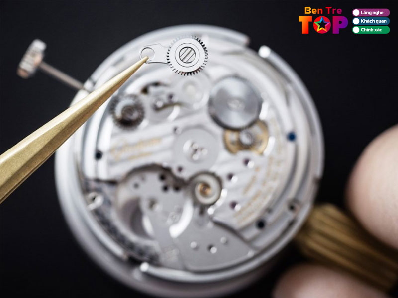 Hiep-ky-watch-store-1-bentretoplist