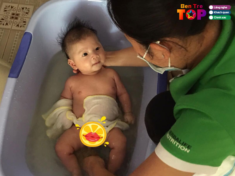 Cham-soc-me-va-be-hoang-vy-bentretoplist