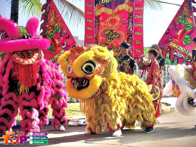 Doan-nghe-thuat-lan-su-rong-truong-tho-bentretoplist