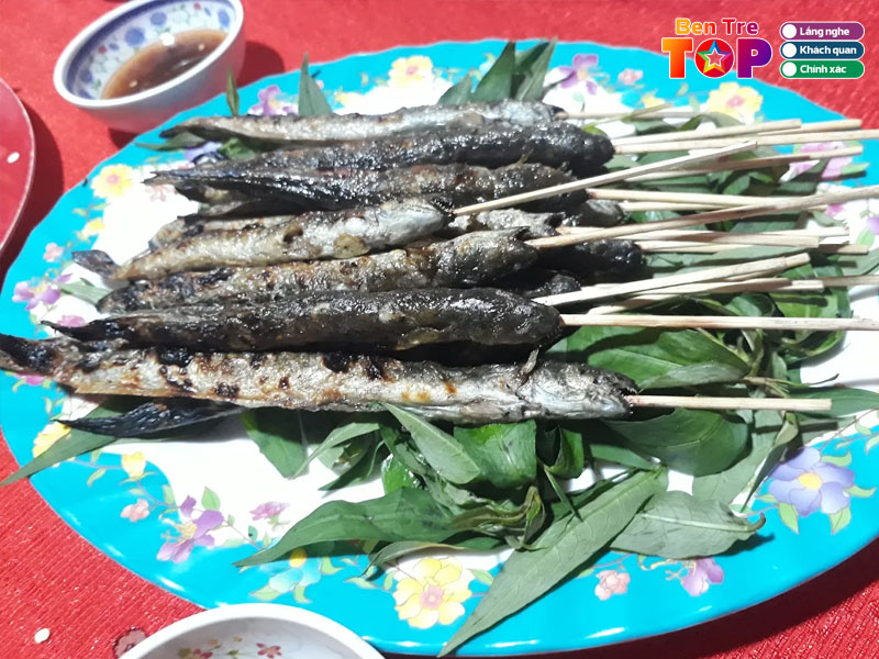 Quan-an-san-vuon-tuan-khang-bentretoplist