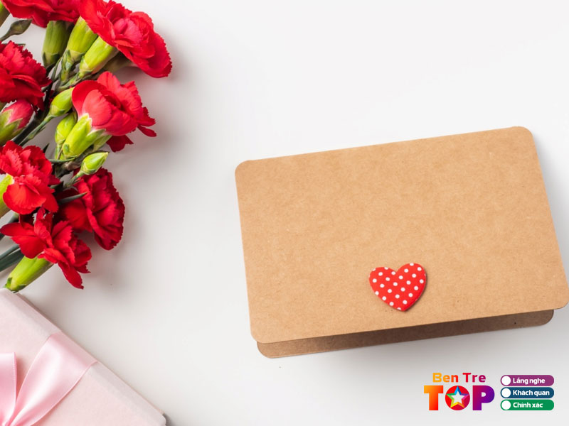 Tieu-chi-chon-dia-chi-mua-qua-tang-20-10-bentretoplist