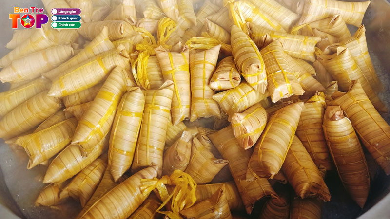 Banh-dua-giong-luong-ben-tre-dac-san-xu-dua-nuc-tieng-gan-xa-bentretoplist