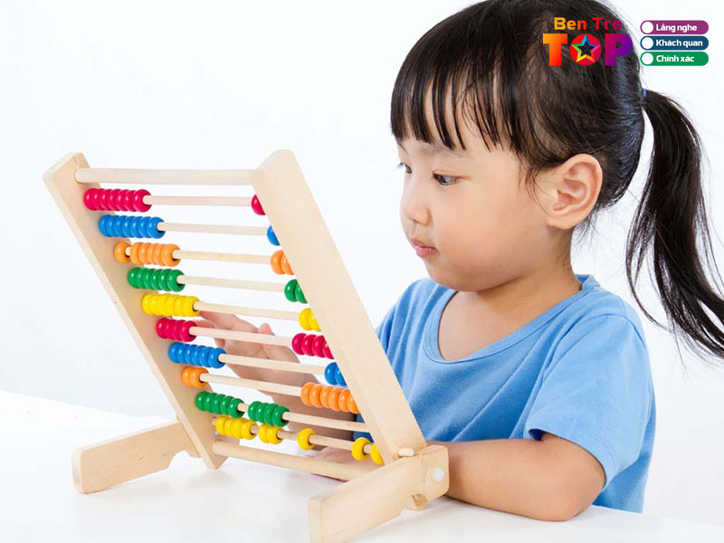 Loi-ich-khi-cho-tre-hoc-toan-tu-duy-tu-som-bentretoplist
