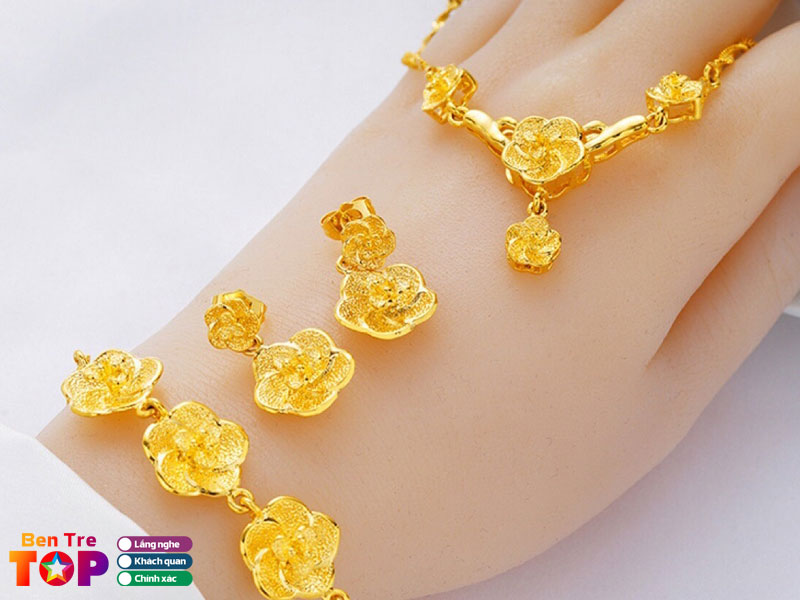 Cau-hoi-thuong-gap-ve-trang-suc-cuoi-o-ben-tre-bentretoplist