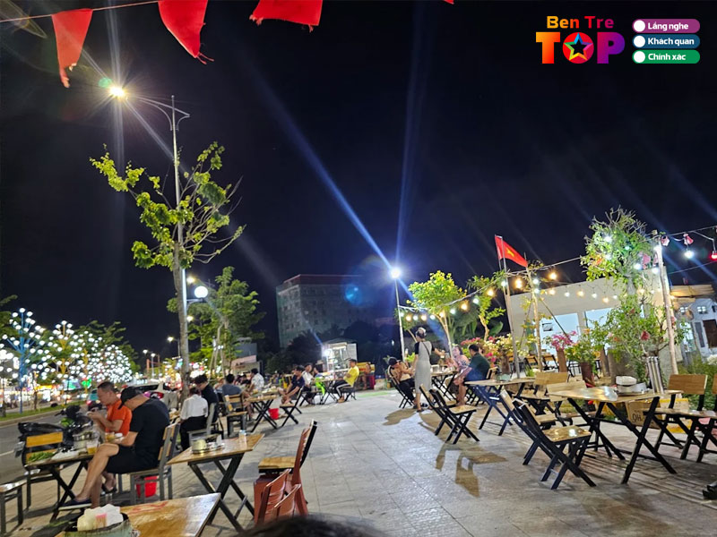 Lau-ga-la-e-phu-yen-xu-nau-bentretoplist