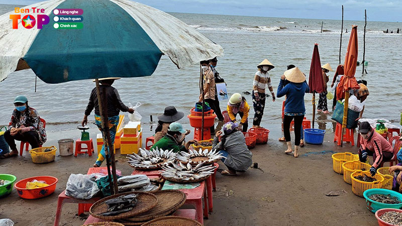 Cho-hai-san-con-bung-o-thanh-phu-ben-tre-co-gi-dac-biet-bentretoplist