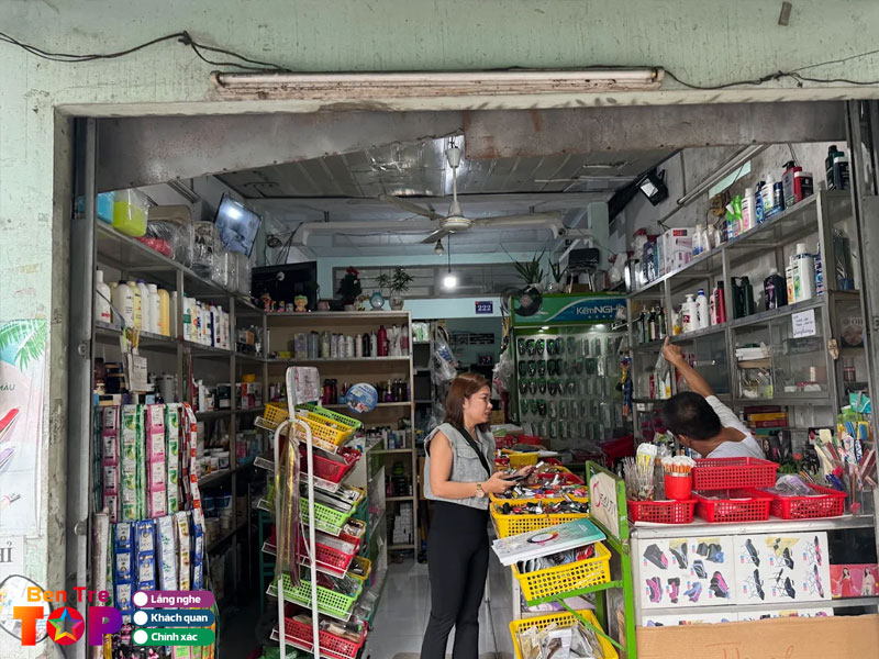 Cua-hang-phu-lieu-toc-thanh-loan-bentretoplist