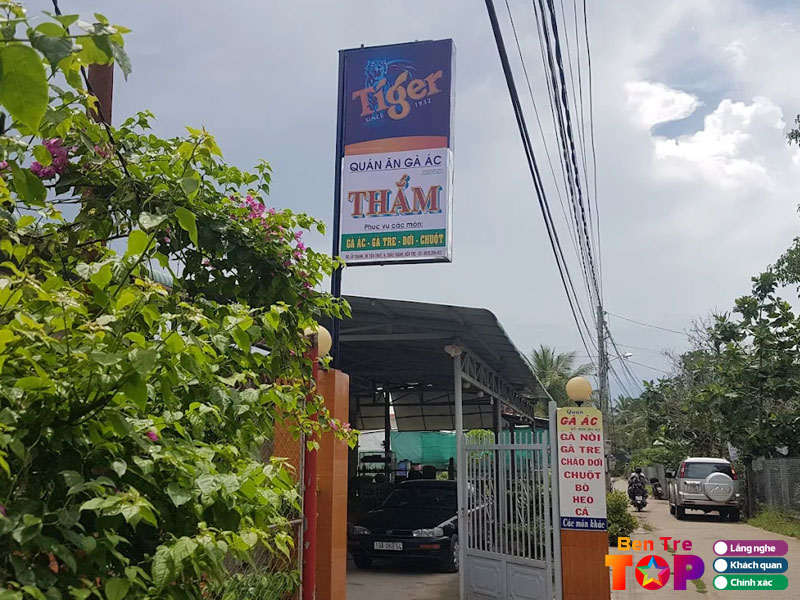 Quan-an-ga-ac-tham-bentretoplist