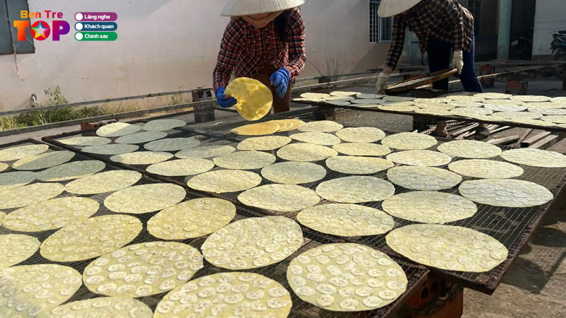 Banh-phong-son-doc-ben-tre-dac-san-tru-danh-ngon-kho-cuong-bentretoplist