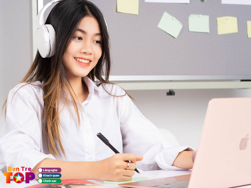 Kinh-nghiem-chon-trung-tam-hoc-tieng-han-chat-luong-bentretoplist