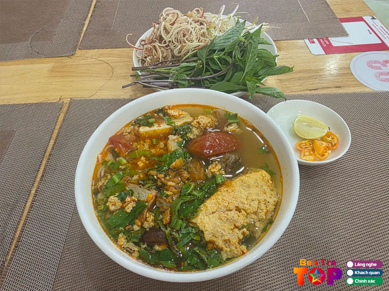 Am-thuc-chay-na-lan-da-thanh-dam-ngay-moi-bentretoplist