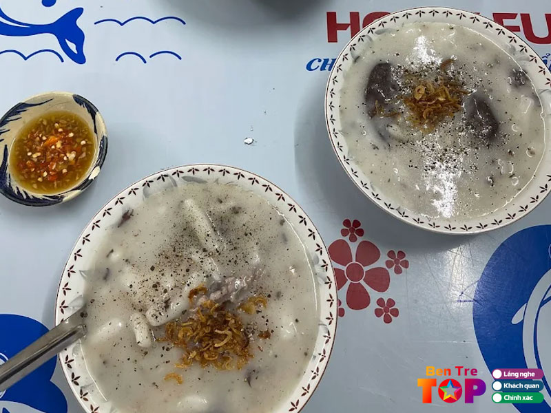 Banh-canh-bot-xat-di-muoi-moc-mac-va-tinh-te-bentretoplist