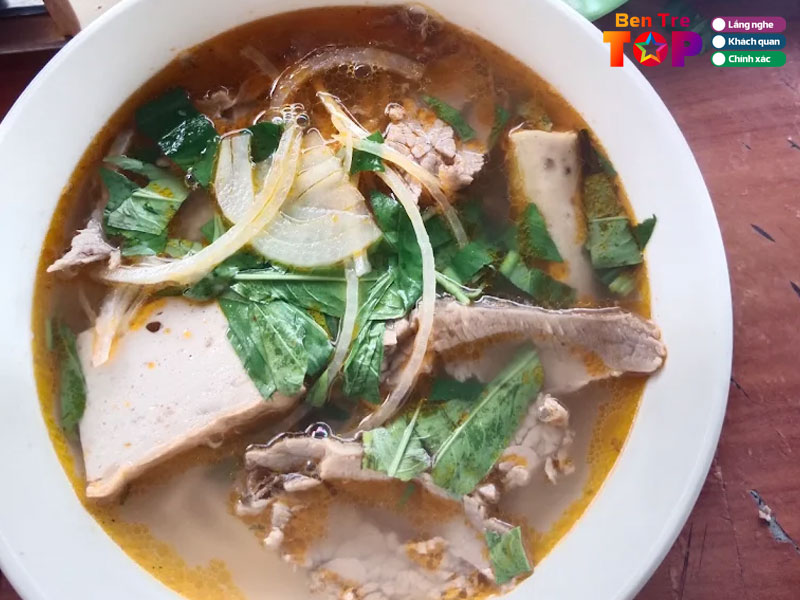 Bun-bo-hue-quoc-an-soi-bun-chuan-co-do-bentretoplist