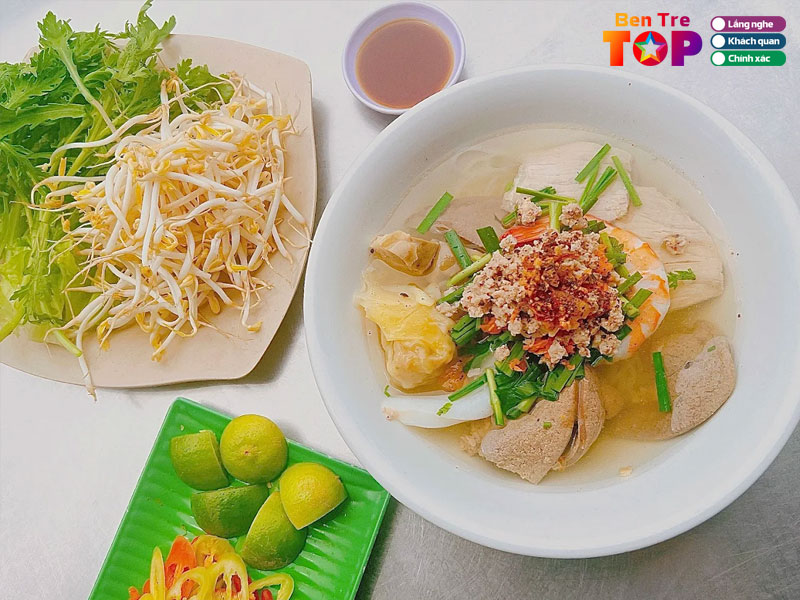 Hu-tieu-hai-san-ben-tre-bentretoplist